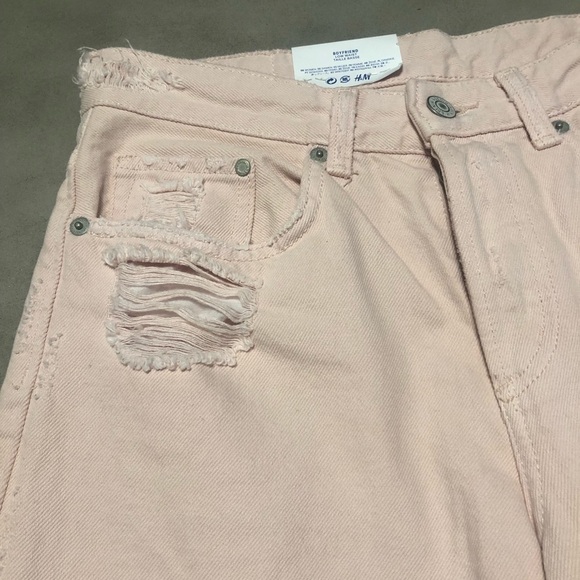H&M Low Waist Distressed Boyfriend Jeans - Picture 5 of 9